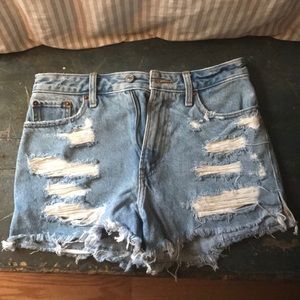 Abercrombie Annie high rise shorts